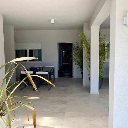 Deluxe Suites Mandic Omiš Eksteriør bilde