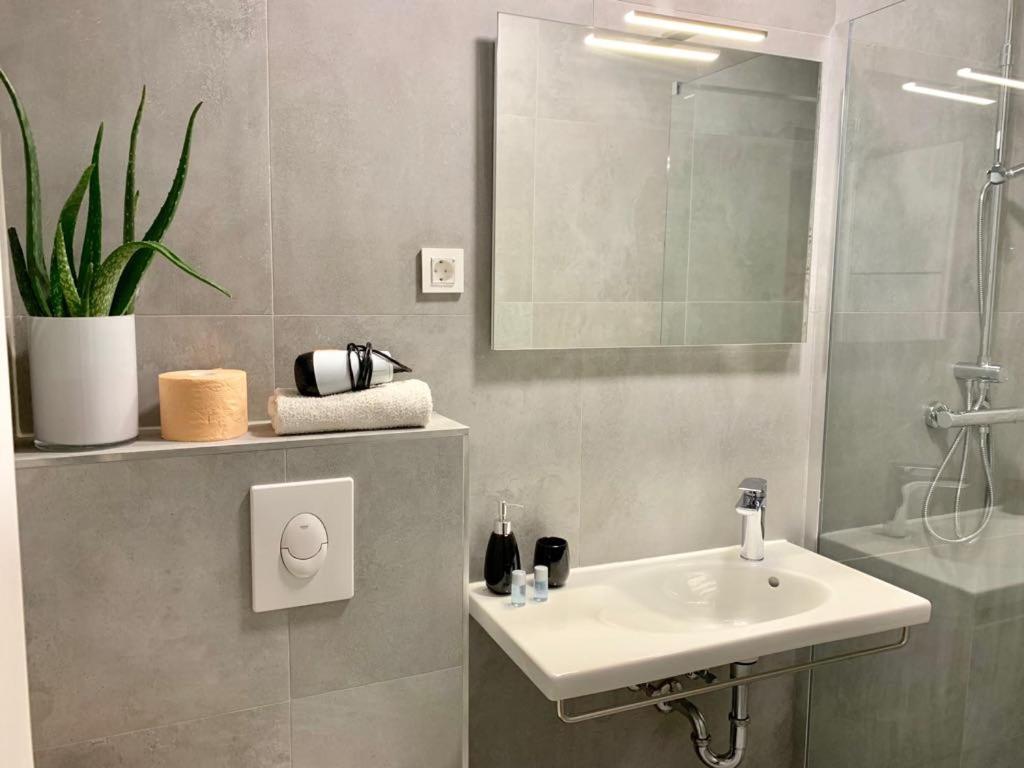 Deluxe Suites Mandic Omiš Eksteriør bilde