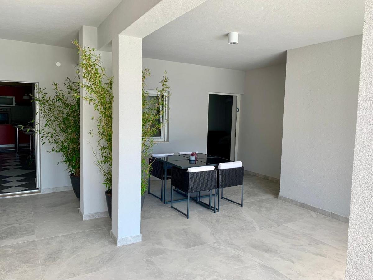 Deluxe Suites Mandic Omiš Eksteriør bilde